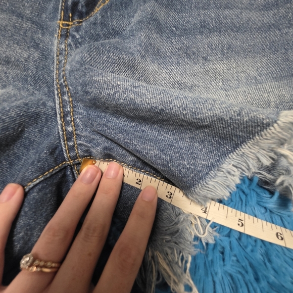 Altar'd State Denim Shorts NWT Size Large - Picture 6 of 10